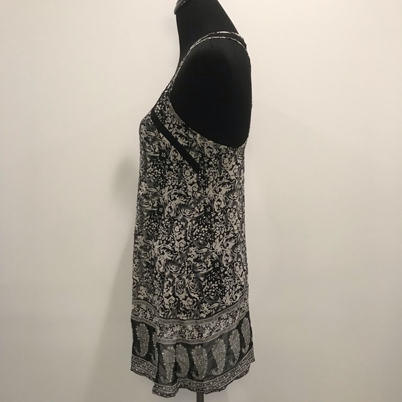 UO “Staring at the stars” black/white tunic - Picture 4 of 7